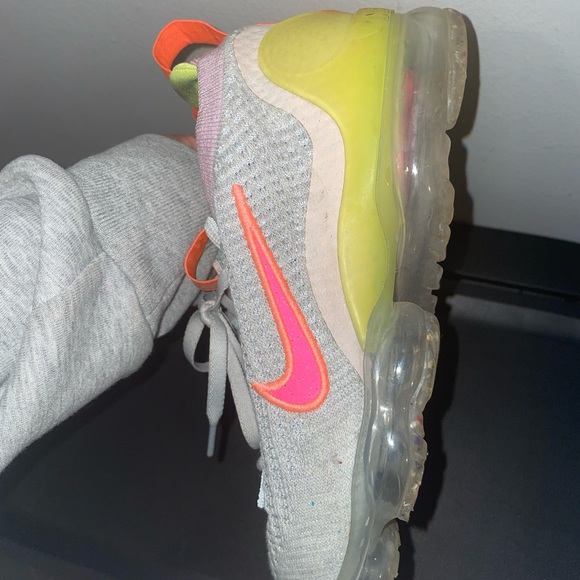 Women’s Nike Vapormax size 6.5 - Picture 5 of 8
